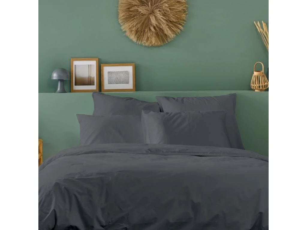 Parure De Lit Unie 2 Personnes Percale De Coton : Housse 240x260cm+ 2 Taie 65x65cm- Anthracite 3 Parure De Lit Unie 2 Personnes Percale De Coton : Housse 240x260cm+ 2 Taie 65x65cm- Anthracite – Image 3