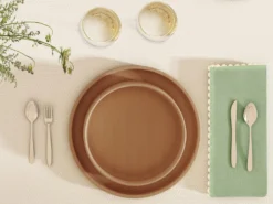 Ensemble Nappe + 4 Serviettes De Table En Coton - Bordure Beige - Vert - 140 X 240 Cm - LOANIA 15 Ensemble Nappe + 4 Serviettes De Table En Coton - Bordure Beige - Vert - 140 X 240 Cm - LOANIA -Herman Miller Magasin linge de table 15080753